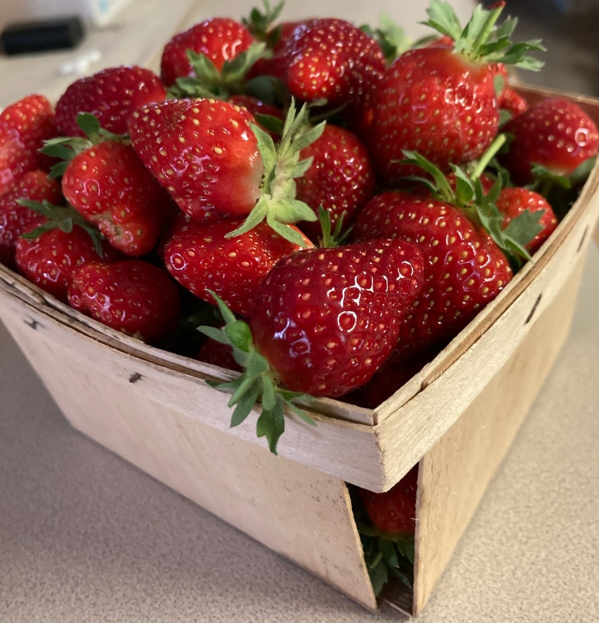 Strawberries (qrt)